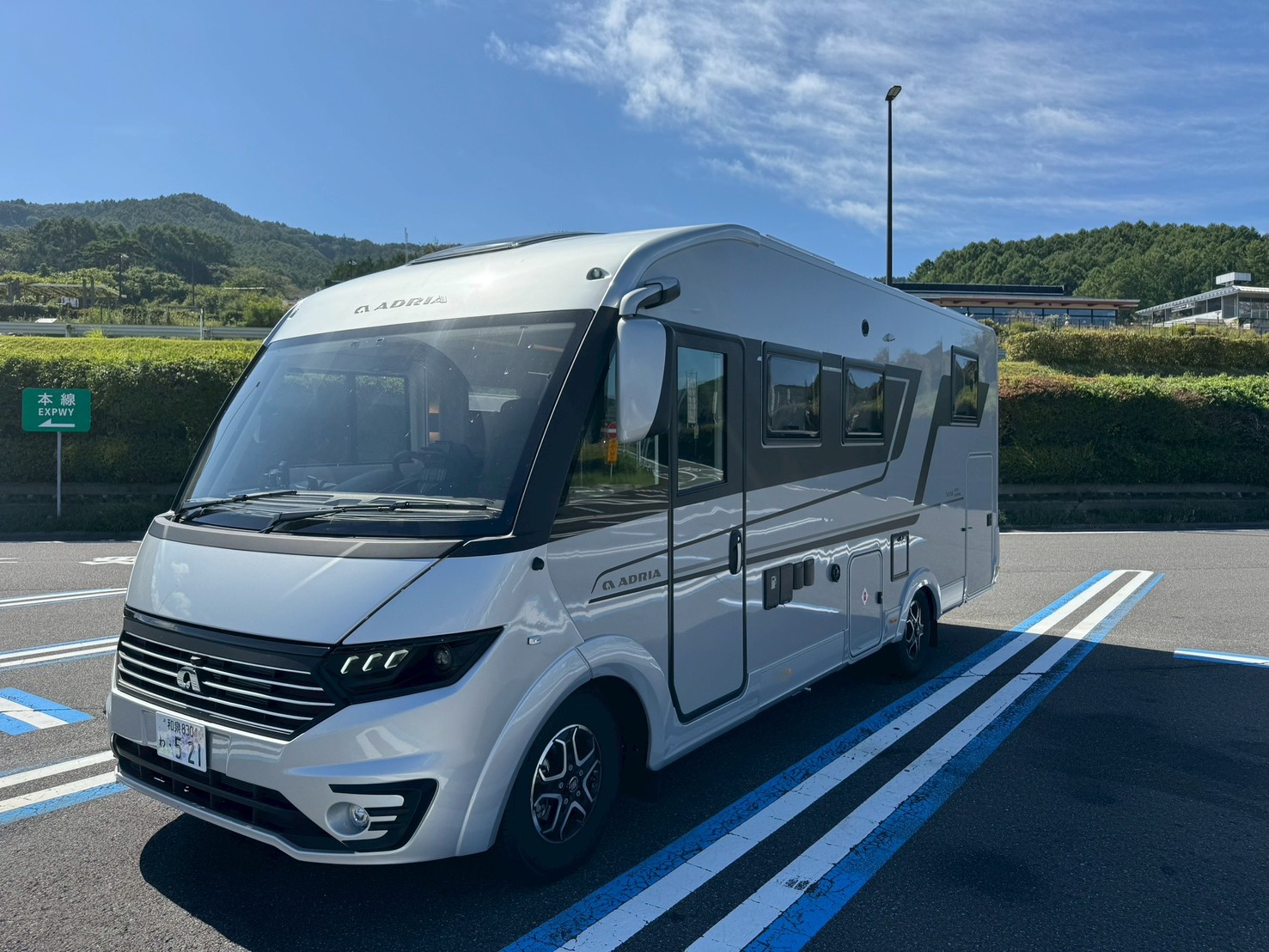 Vehicle gallery image