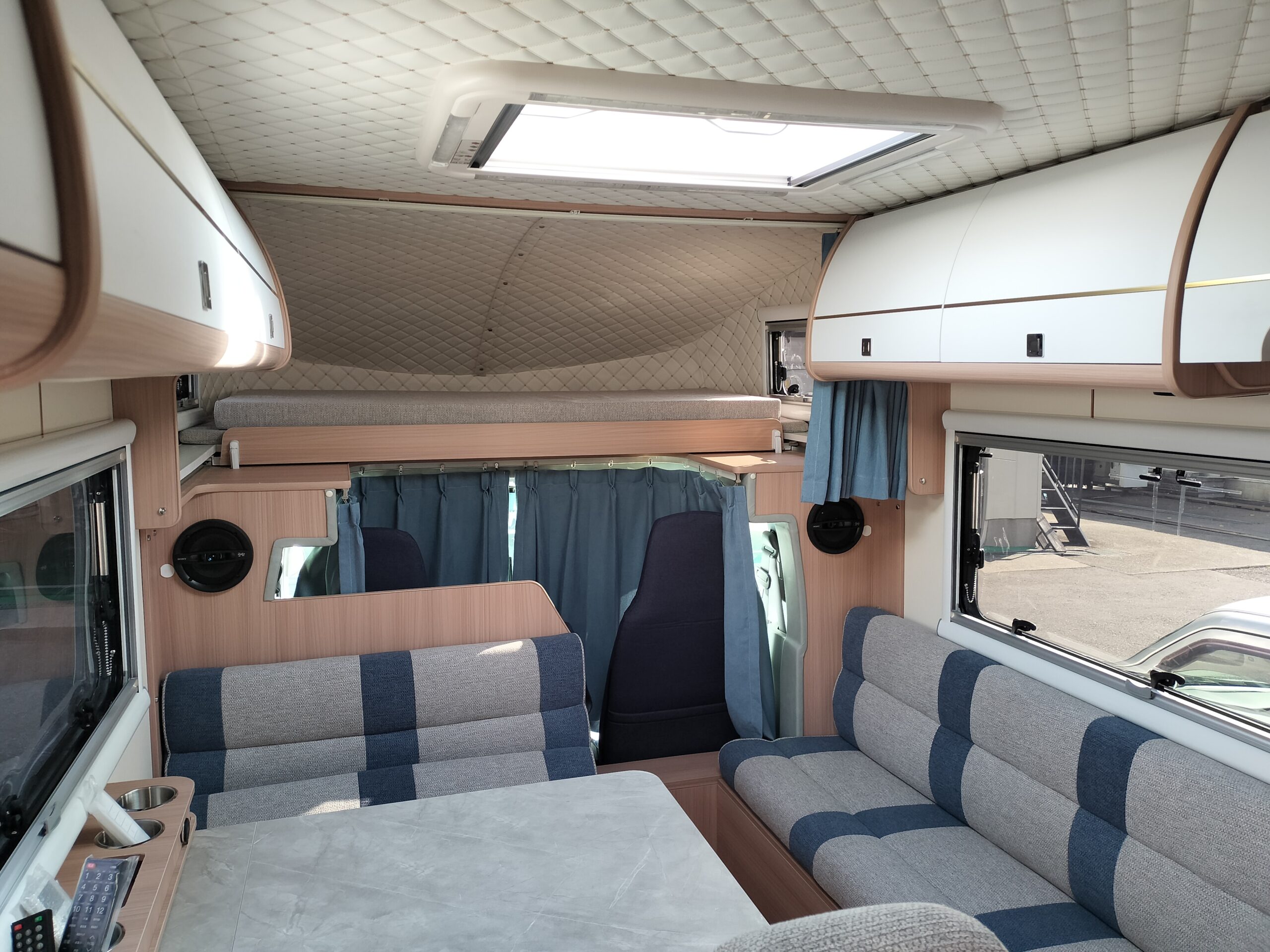 Vehicle gallery image