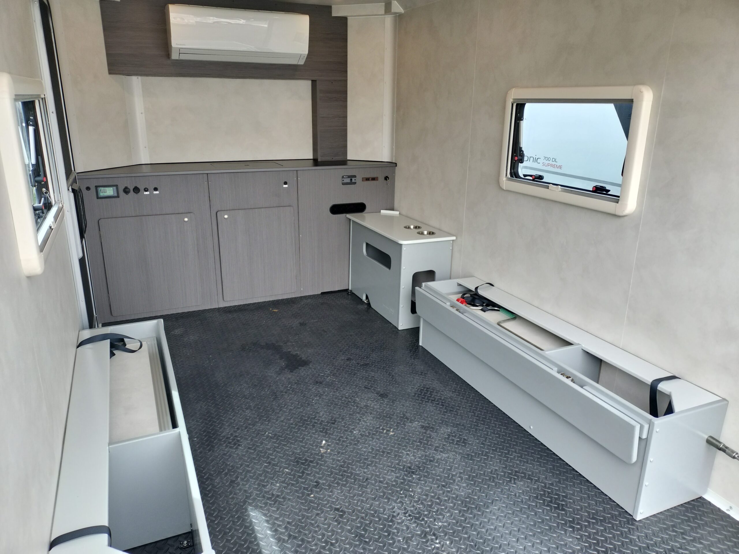 Vehicle gallery image