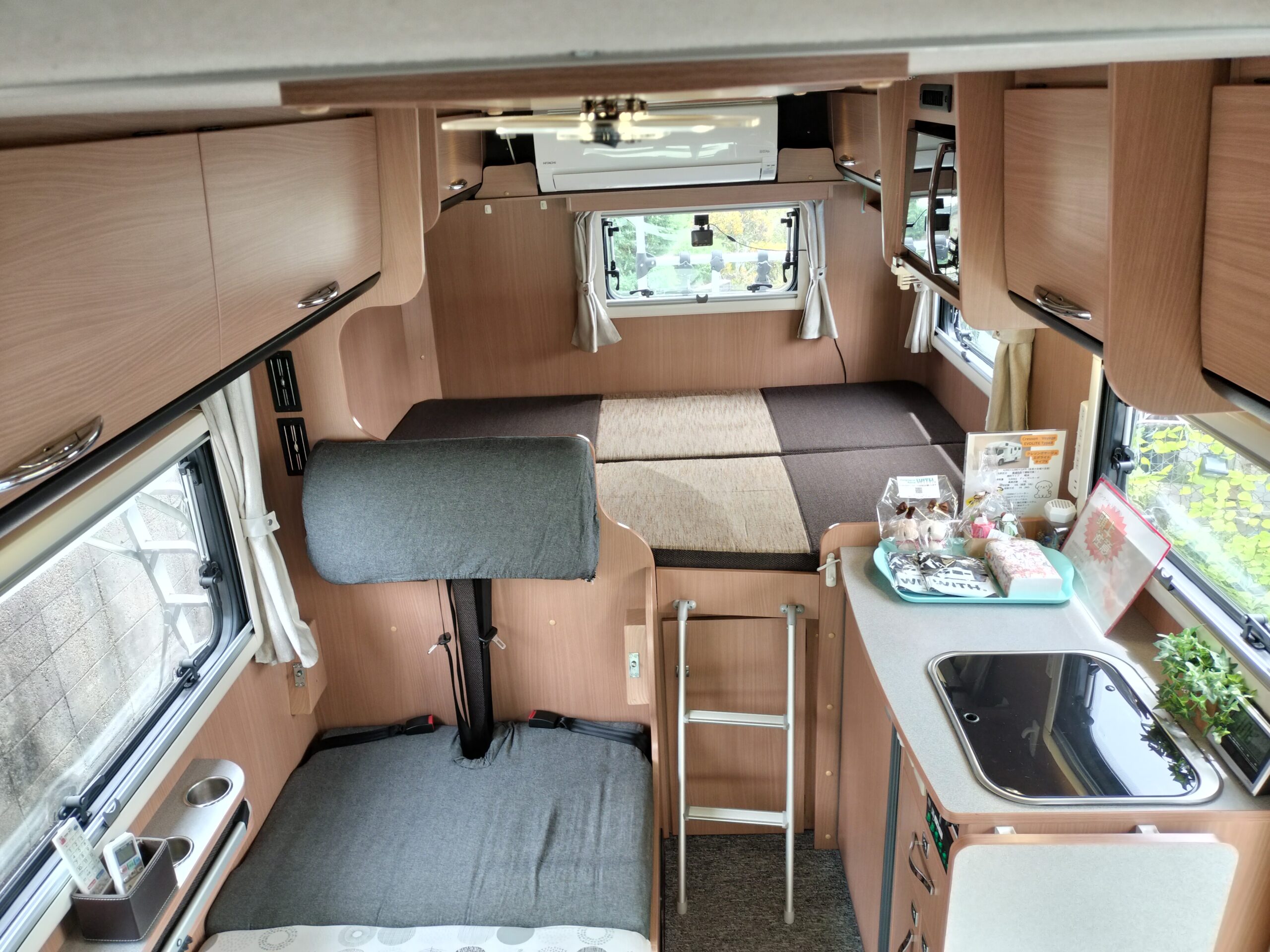 Vehicle gallery image